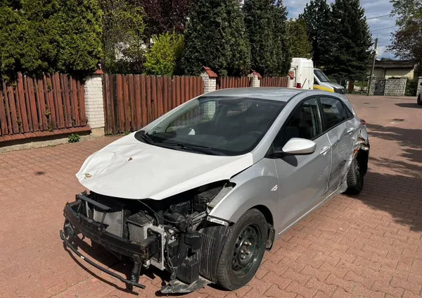 samochody osobowe Hyundai I30 cena 7500 przebieg: 341000, rok produkcji 2012 z Oświęcim